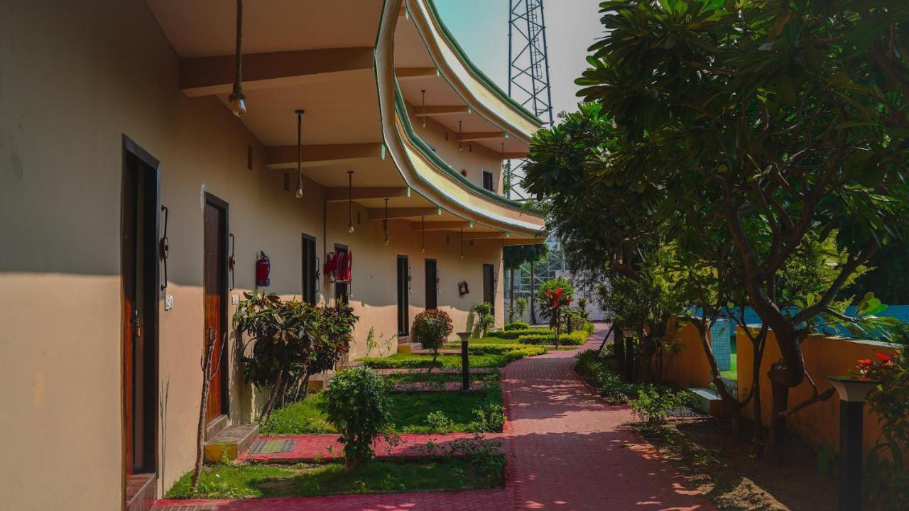 Corbett Ambience Resort Rāmnagar Eksteriør billede